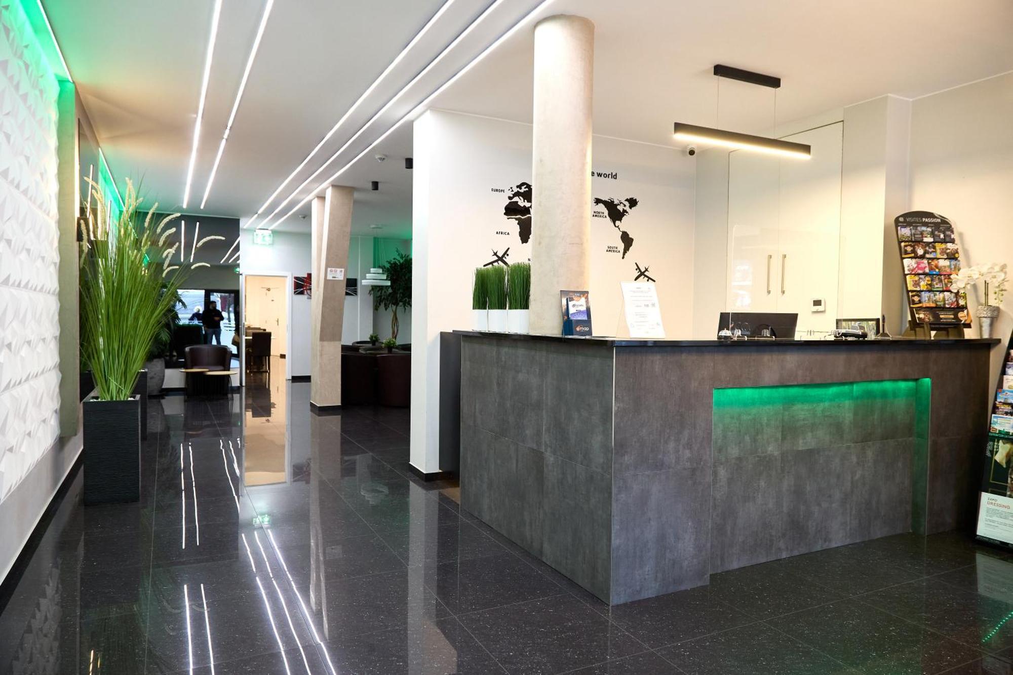 Hotel City Center Saint-Josse-ten-Noode Екстер'єр фото